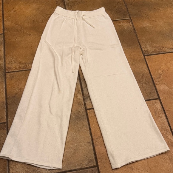 Cozy Cream Sweater and Pants Set - Picture 2 of 3